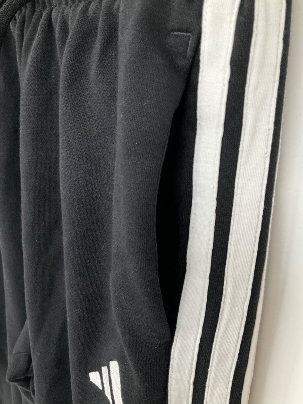 Adidas Essentials 3-Stripes Fleece Loose-Fit Sweatpants, Size Small Black/White - Picture 8 of 8